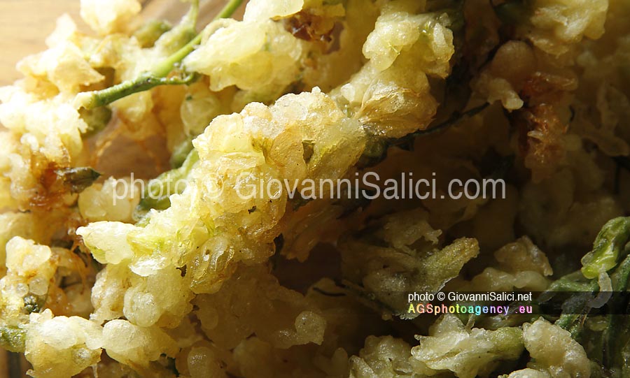 Cucina Selvatica: frittelle di fiori d'acacia