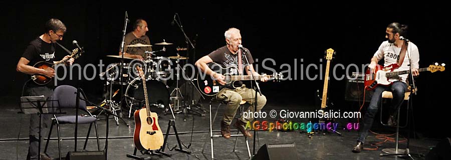 Il ritorno dei De Sfroos sul palco del Teatro Foce a Lugano il 24 settembre 2020 photo © Giovanni Salici 